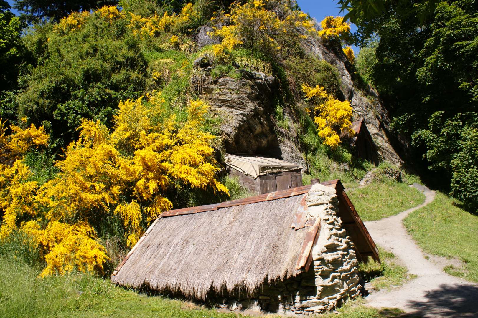 Explore Arrowtown's gold rush heritage and visit the Chinese settlement.